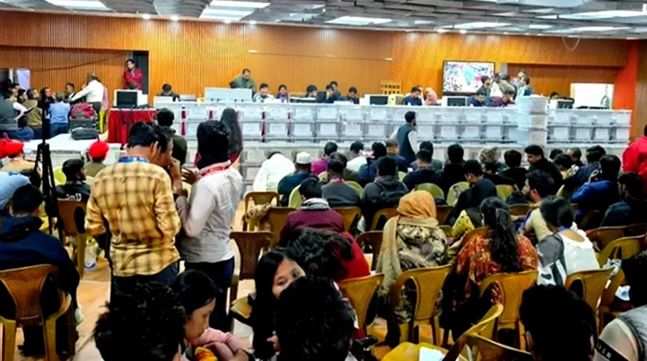 জকসু নির্বাচনের ফলাফল: ভিপি পদে ছাত্রদল ও অন্য পদে শিবিরের জয় জয়কার