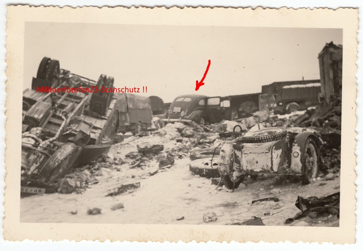 XX-Elite PKW Großdeutschland  zerschossen Motorr