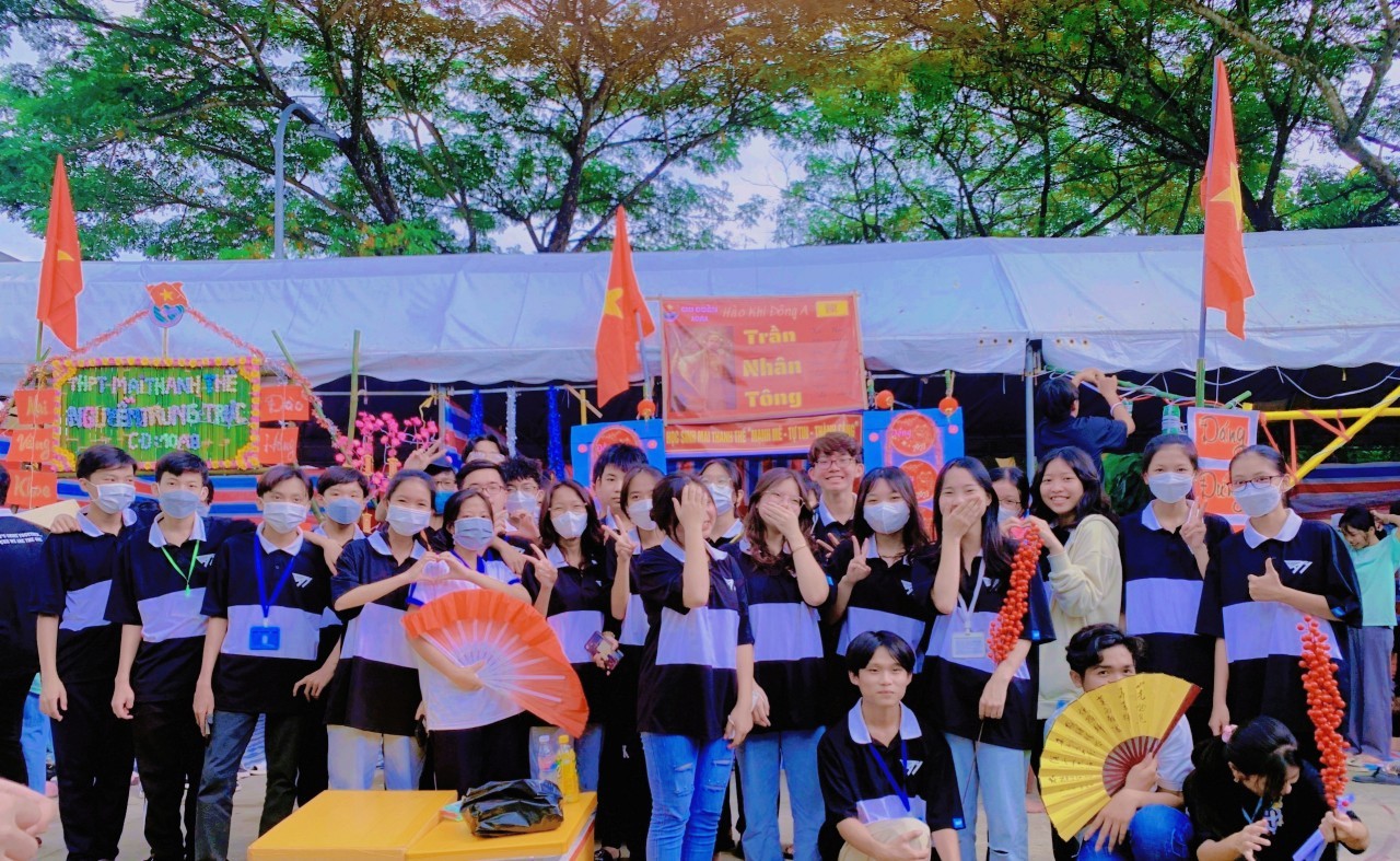 Hoạt động 8