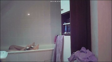 [Image: Voyeur13005155429.jpg]