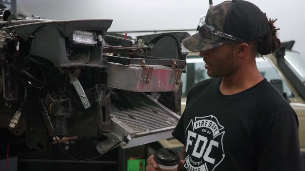 [Image: q57ywakna1k3.png]