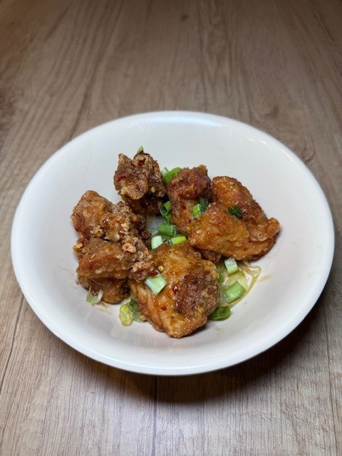 Aina Saimin garlic chicken, crispy and glazed