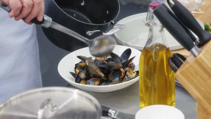 [Image: c4rm5c4qme4c.jpg]