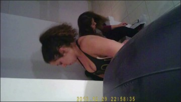 [Image: Voyeur19255123513.jpg]