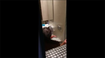 [Image: Voyeur37375125914.jpg]
