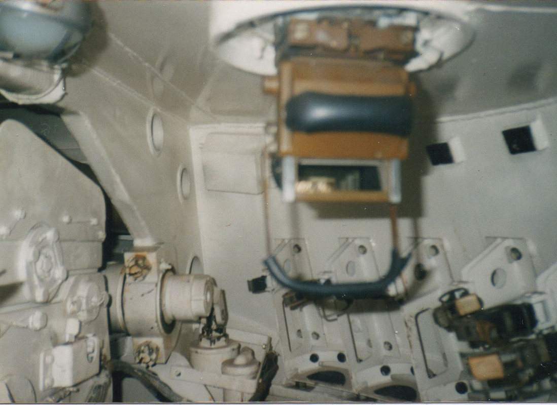 1HGZ,2S1Gvozdika,unutrasnjost