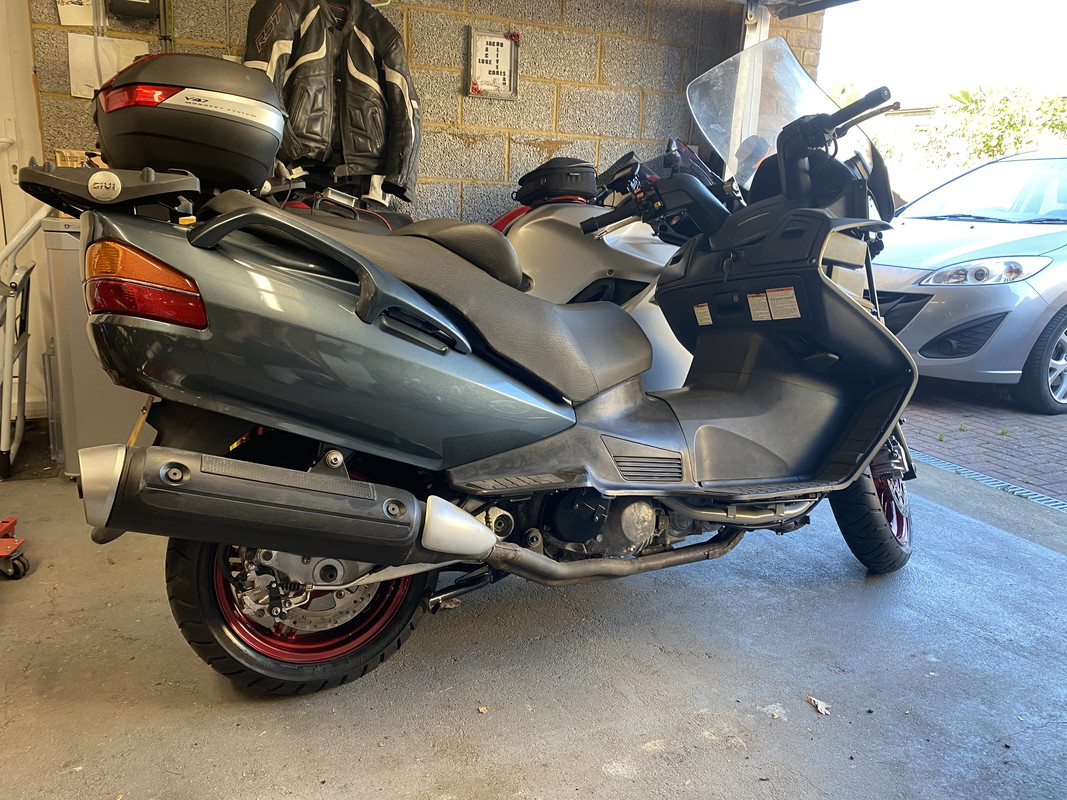 00B37D9B-25F7-4D8C-9267-E2D3EB8B16B9