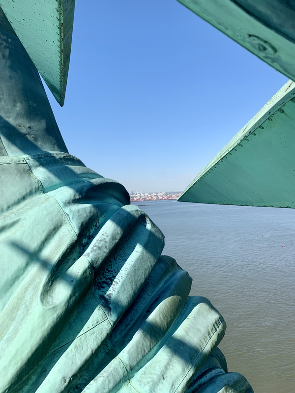 A7870EF6-CF9F-4078-86F8-5B1B21BDA4A4