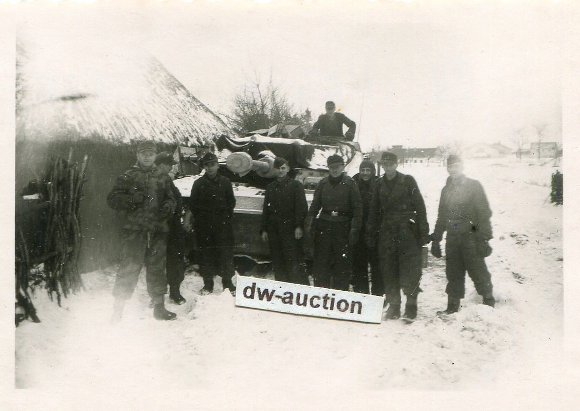 Sturmgeschütz Langrohr Brig. 300 , Besatzung RK 