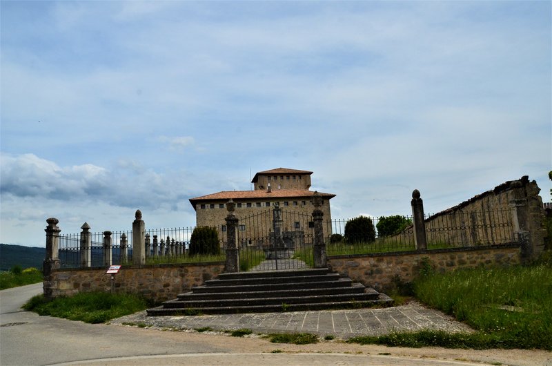 ALAVA Y SUS PUEBLOS-2011/2021 - Blogs de España - PALACIO TORRE DE LOS VARONA-21-5-2021 (6)