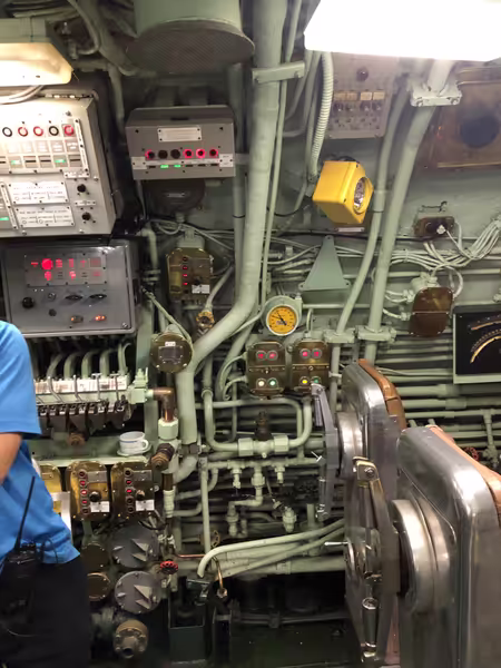 60-control-room-12.avif
