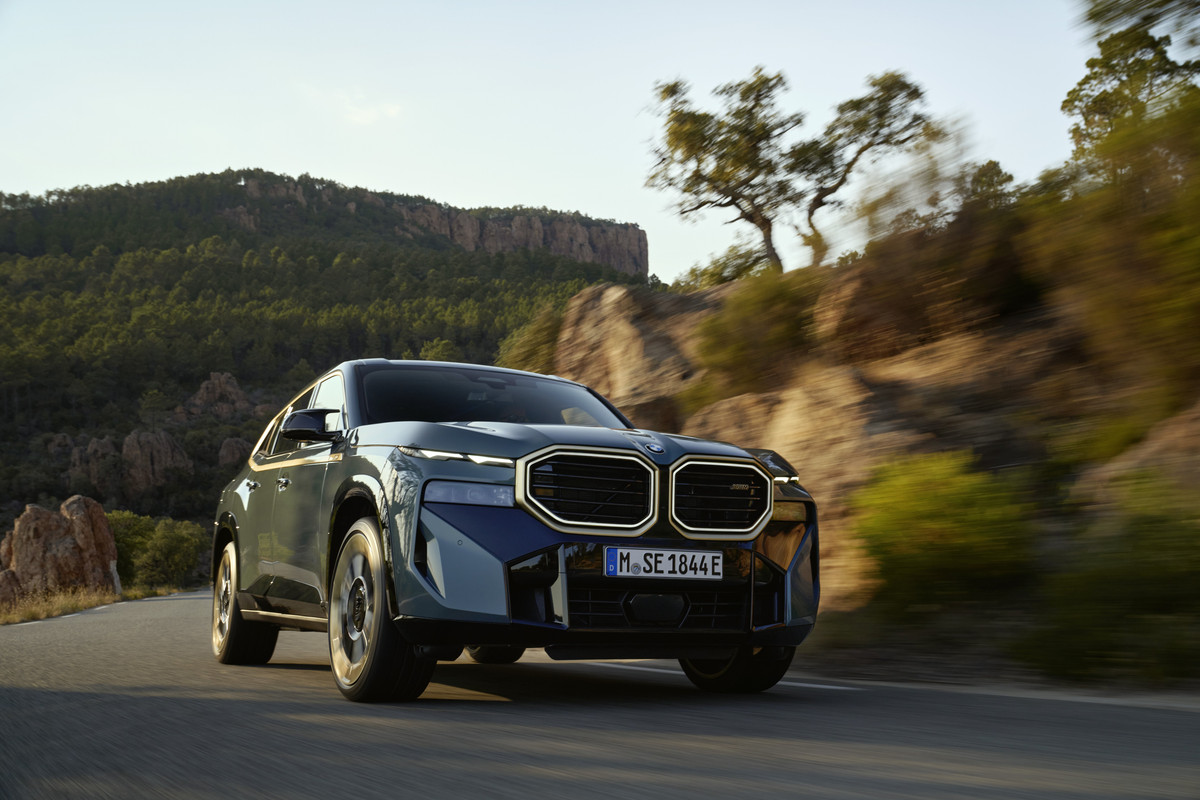 P90478652_highRes_the-first-ever-bmw-x