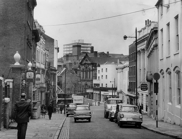 Low-_Pavement-1960.jpg