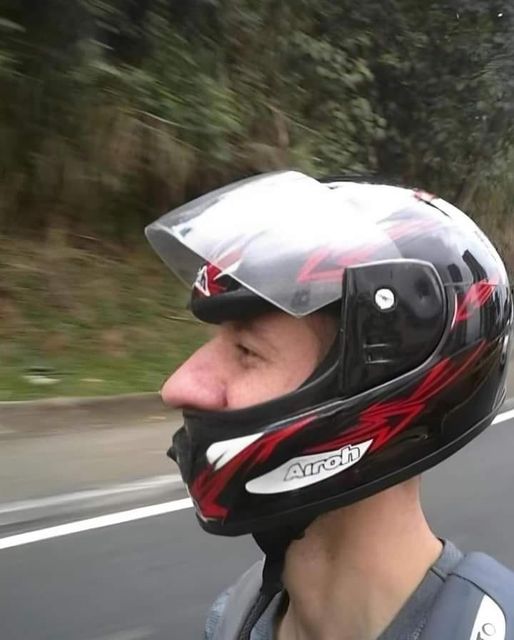 kask1.jpg