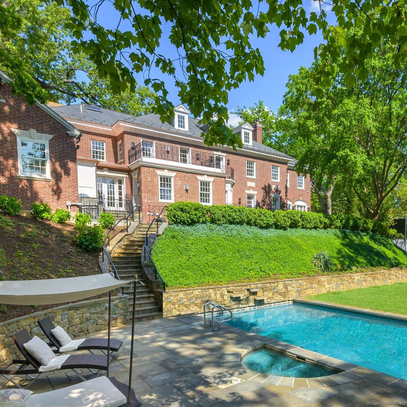3120 Woodland Drive Northwest