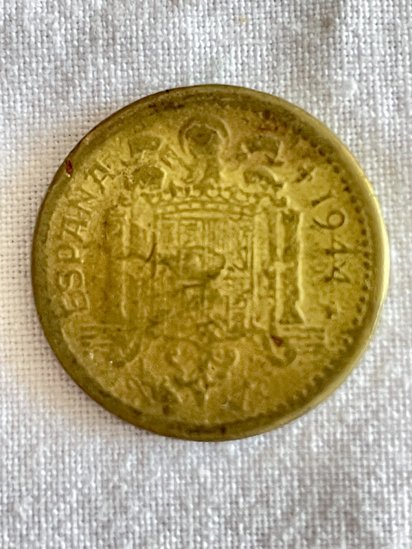 1 Peseta falsa de época de 1944. 6-F2-B9-D1-C-E46-B-4194-A03-C-A1-C9-D097-C394