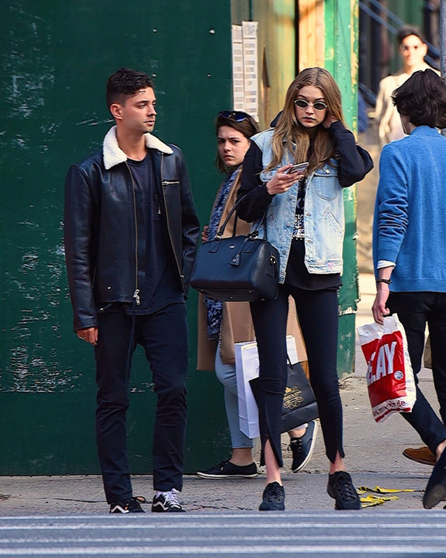 gigi-hadid-out-and-about-in-new-york-04-21-2018-2