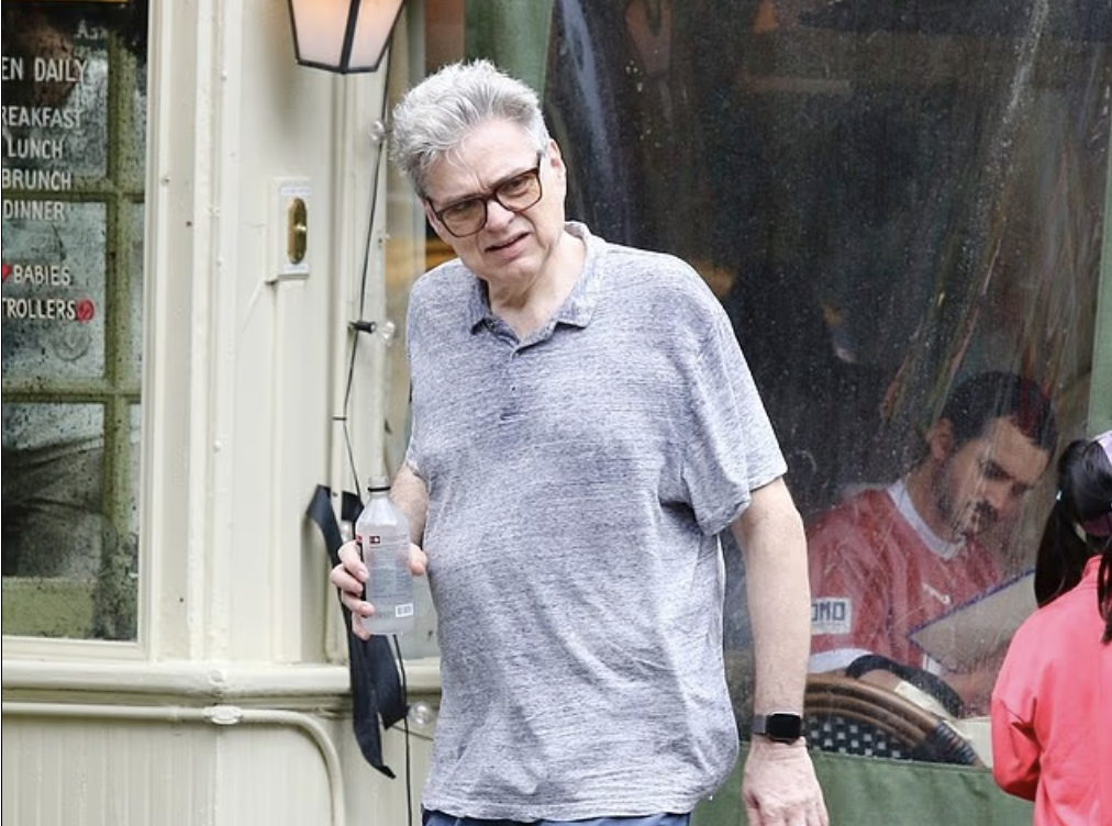 Iconic '90s Actor, 65, Is Unrecognizable 35 Years After Co-Starring With Julia Roberts