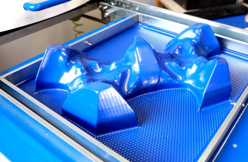 Guide to Selecting the Right Vacuum Forming Service