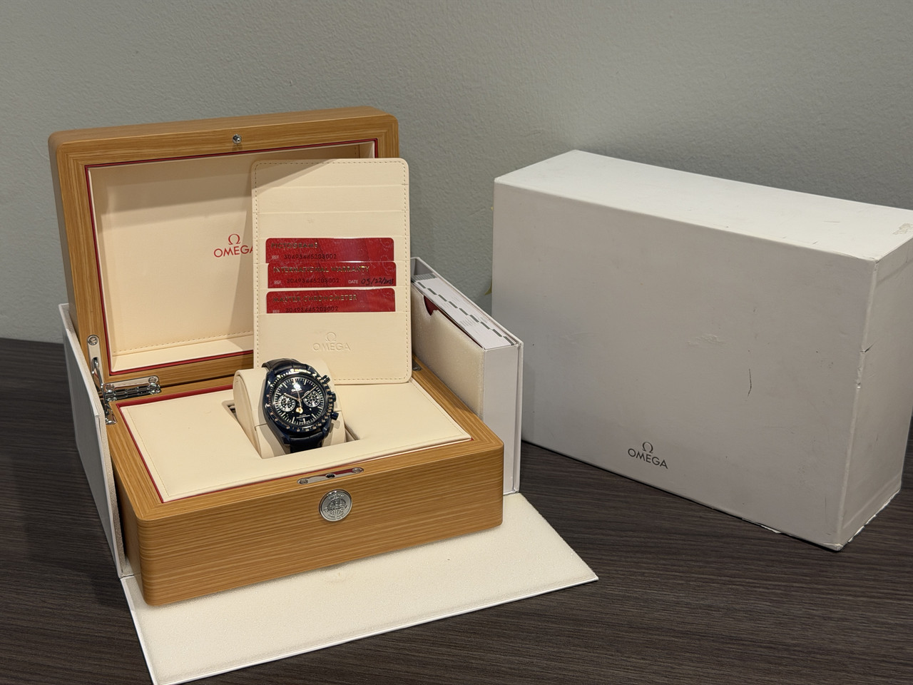 Omega Speedmaster Moonphase Blue Side of the Moon - Image 16