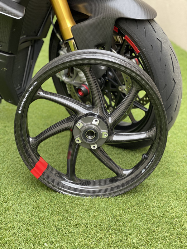 78B62E4F-B7E2-4B05-9143-FAD24B880DE6