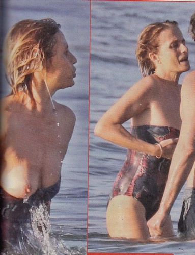 isabella-ferrari-in-topless-01