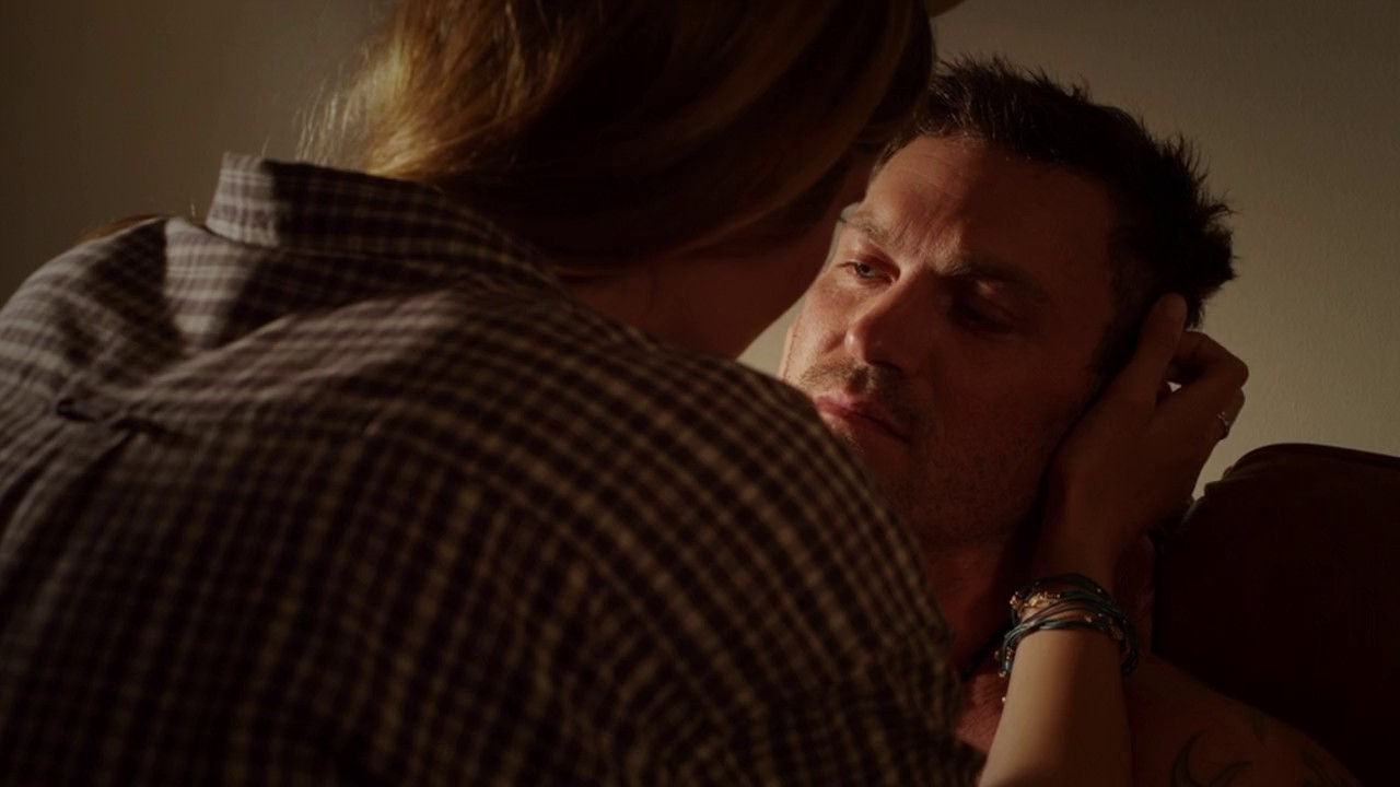 Cross-2011-WEBRip-Hindi-Tam-Eng-720p-x264-AVC-AAC-2-0-mkv-0001
