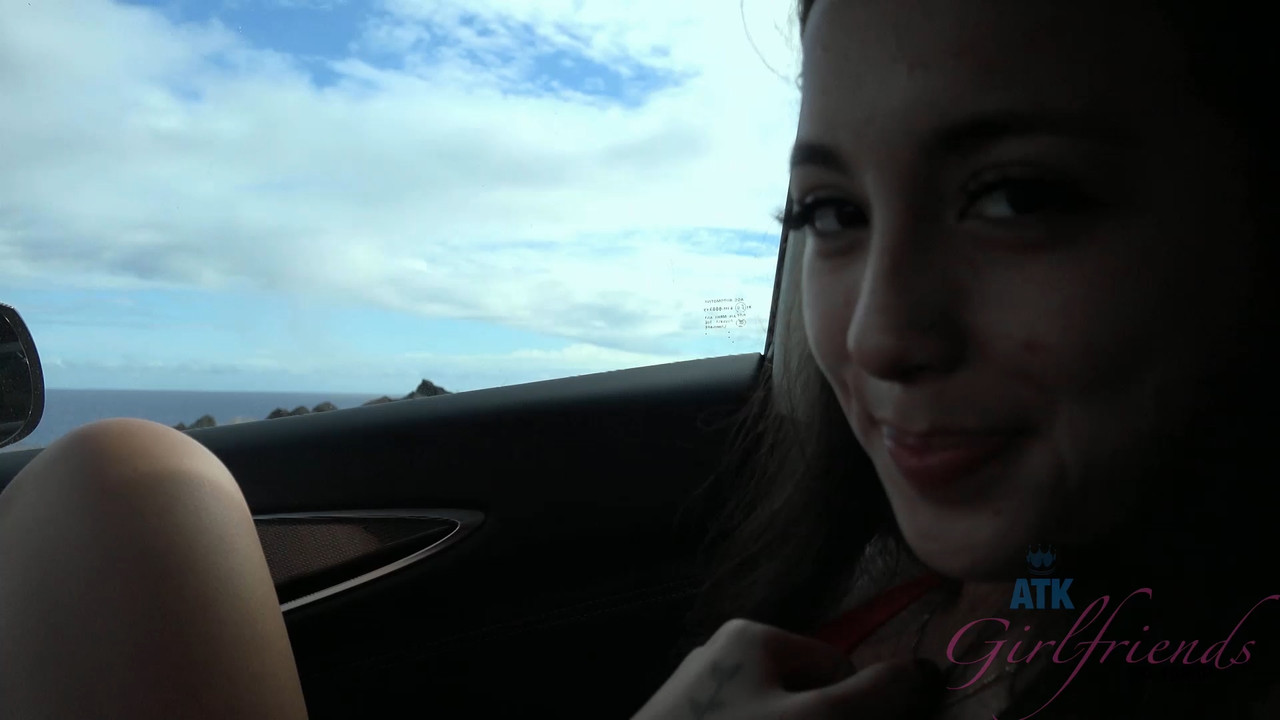 MHDoan - ATKG!rlfr13nd$ - 081719 HD.mp4_snapshot_09.34.574