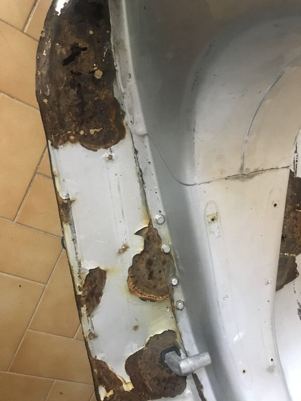 3EB44F39-4816-4382-9879-53C7F047C416