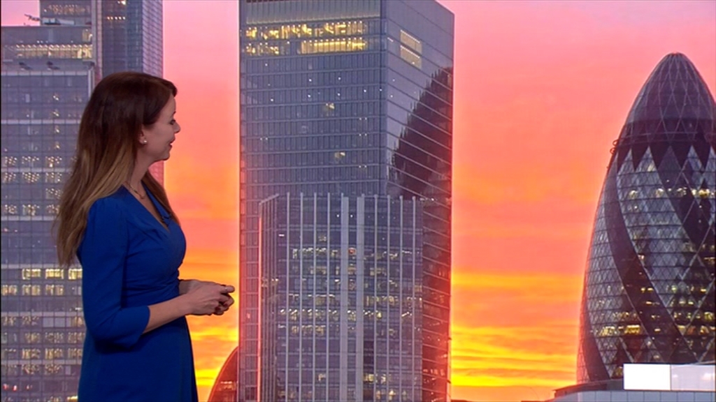 BBC London News_20220215_18301900.ts_snapshot_27.22.024
