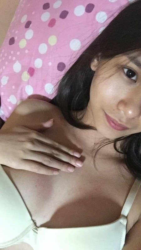 Mynmar Cute Girl Showing Hot Boobs Teasing Sexy Shaved Pussy Rubbing Closeup Videos+Pics 1 IMG-6.jpg