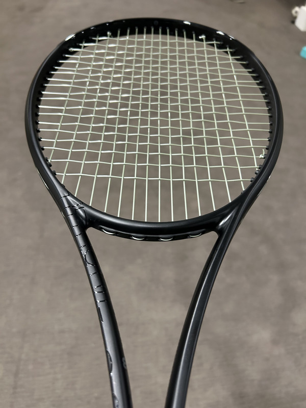 美品】 Wilson Noir Blade 98 G2 Wilson Noir Blade 98 (16 x 19) V8