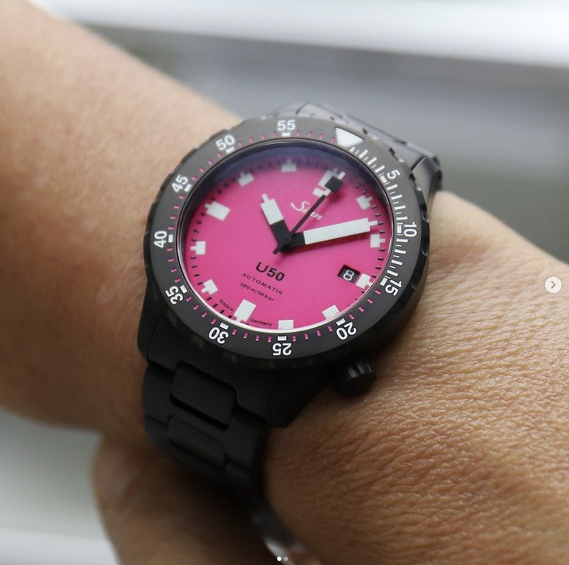 1BFE56C4-6824-4137-A88C-7C97EB993278