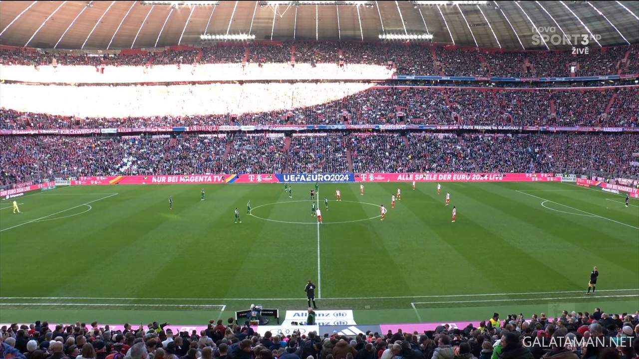 02-03_15-15-00_Nova Sport 3 HD_Bayern Mnichov - Borussia Mönchengladbach.ts_snapshot_15.16.956