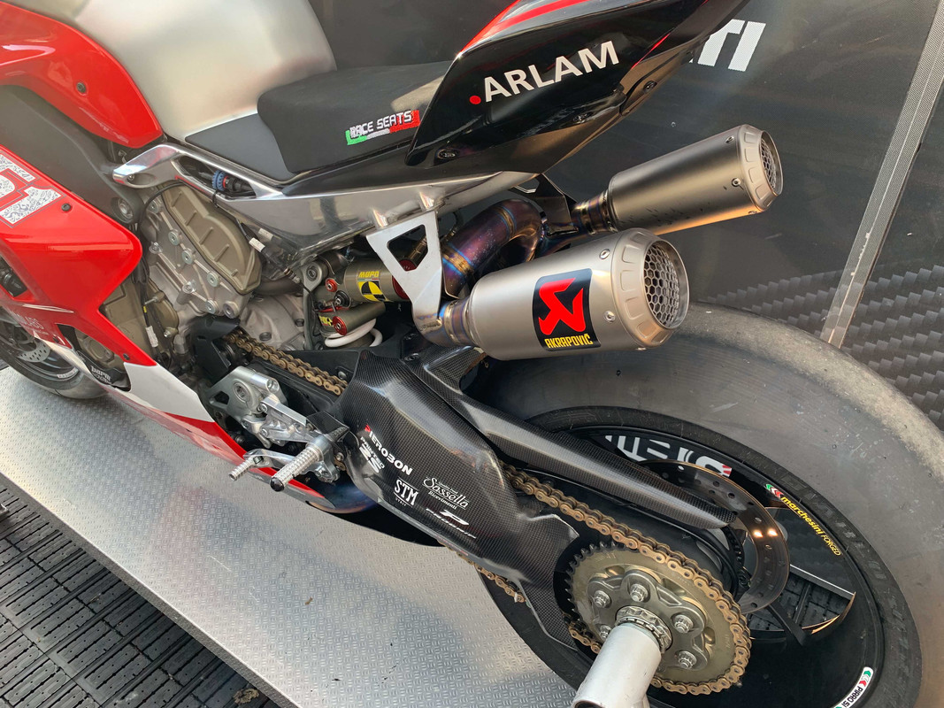 28325FB4-CFDC-4A89-9855-52A03101F77A