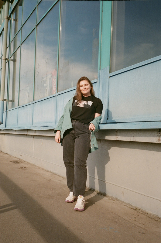 C8743715-546D-47E2-A7E7-89706AAE5985