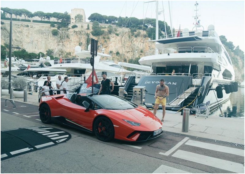 Конър Макгрегър отива без семейството си за UFC 264