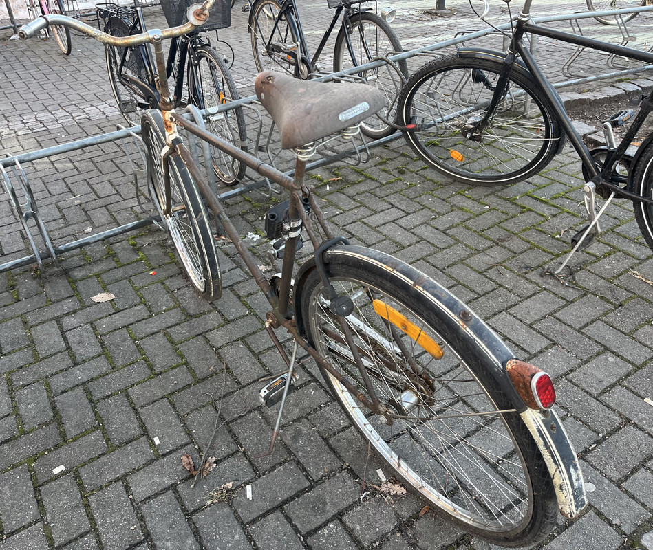 B1729F6D-27A4-473D-8D66-7BBDF1B3DCAD