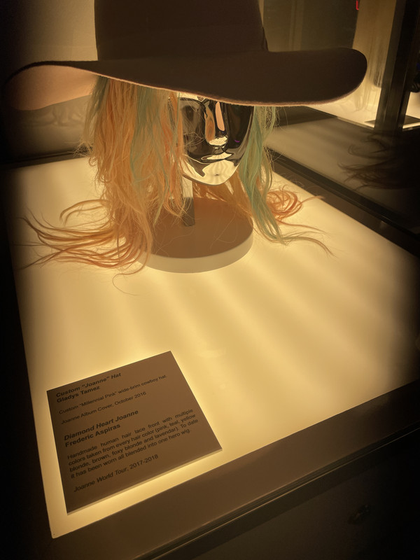 22A6EA74-C4F1-4866-A4E6-74270483BB34