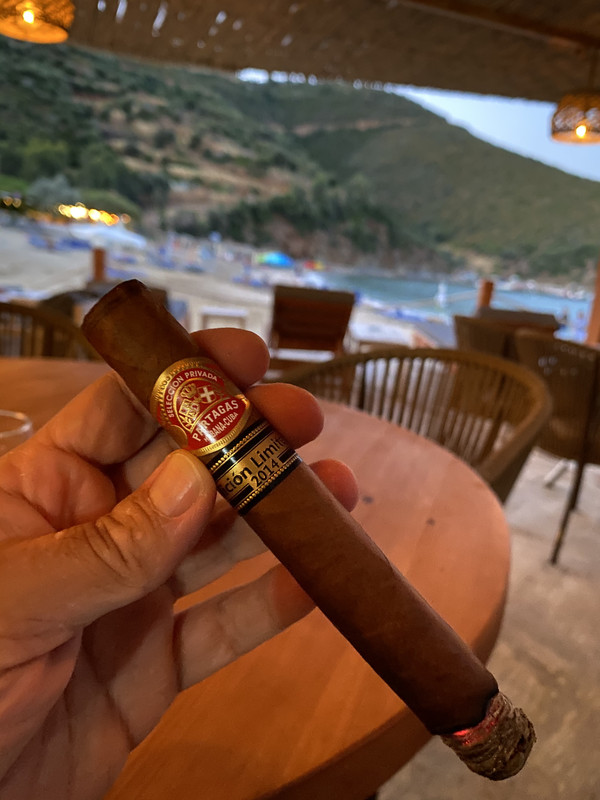 60EA9AA5-8B64-4EE0-8019-32ACA9269288