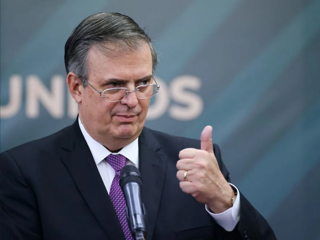 Encuesta muestra posicionamiento de Ebrard contra Sheinbaum en 2024