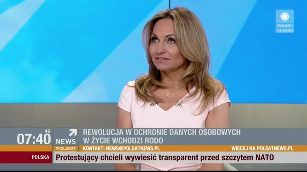 V0323_20180525_203233.mp4_snapshot_11.21_[2018.05.26_09.52.51]