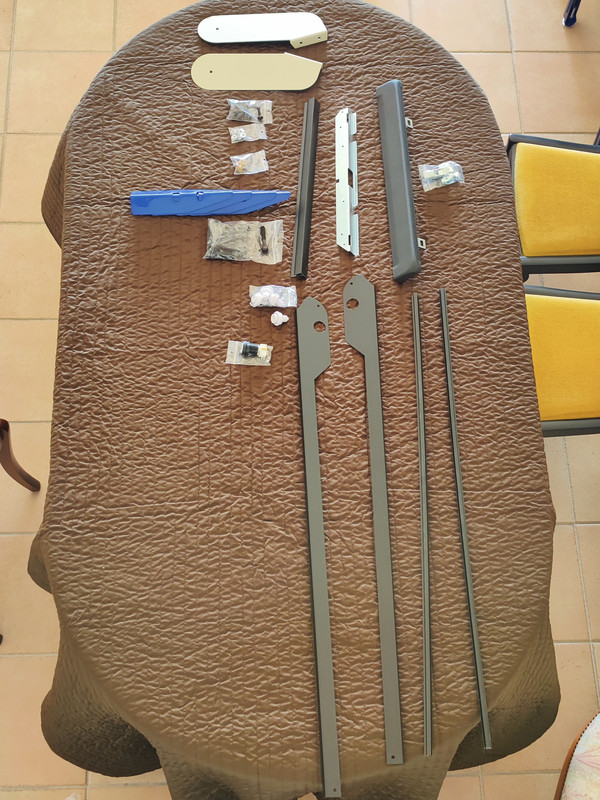 Piéces recus pieds et sides vu du haut