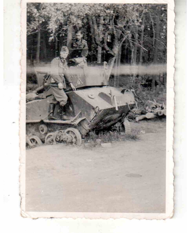 FOTO ZERSTÖRTE ENGLISCHE PANZER1