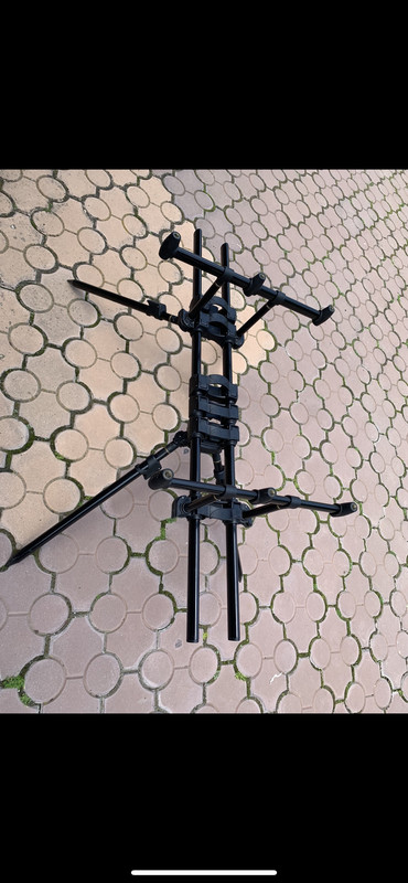 C144B238-7B5E-455D-85E5-BBDA884582BA