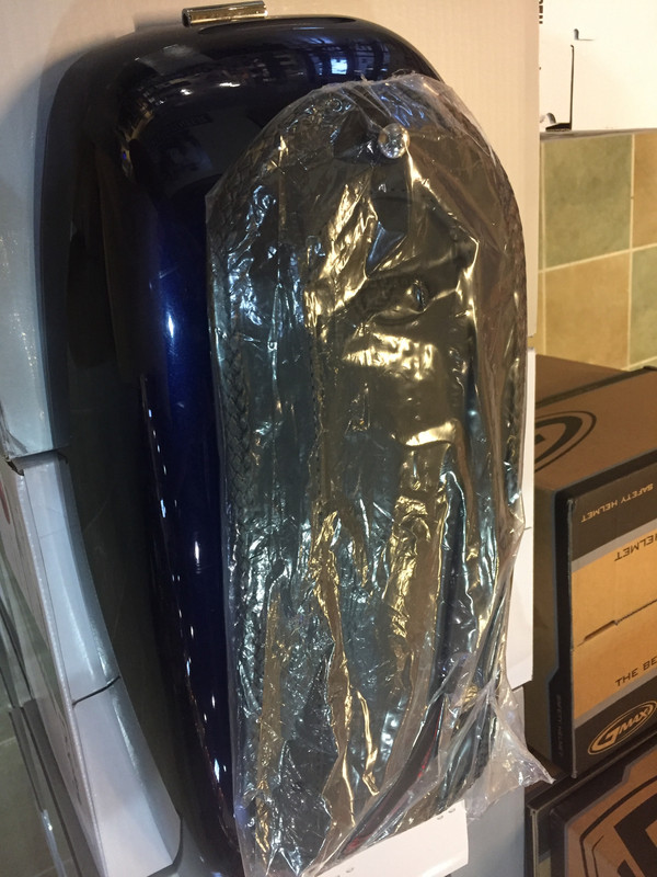 8650F698-4FD5-44F2-8C54-8174AF272470