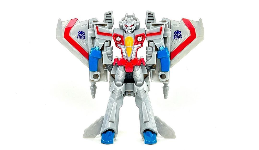 Buzzworthy-Bumblebee-Cyberverse-Starscream-09