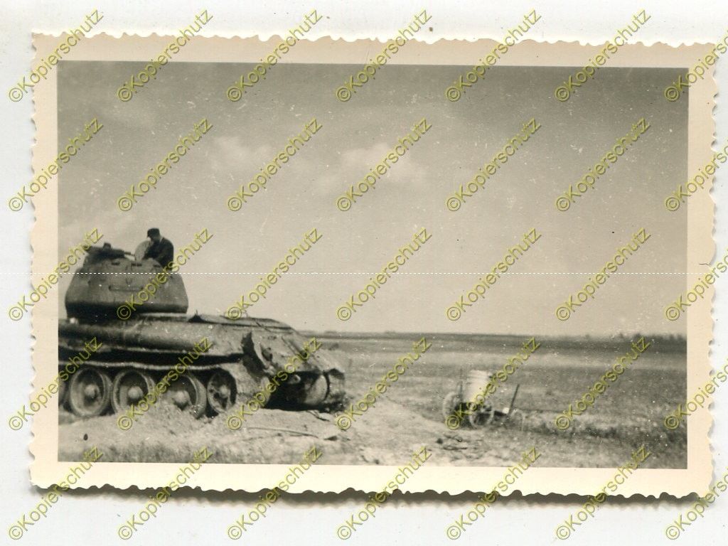 Foto, zerstörter Panzer, Endkampf April 1945 um 