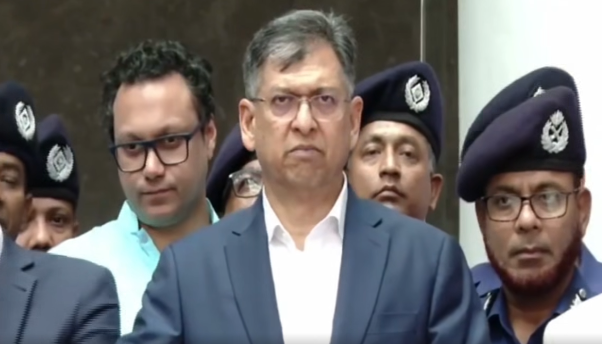 ‘অপারেশন ক্লিন হার্ট’ চালানোর পরিকল্পনা নেই: স্বরাষ্ট্রমন্ত্রী
