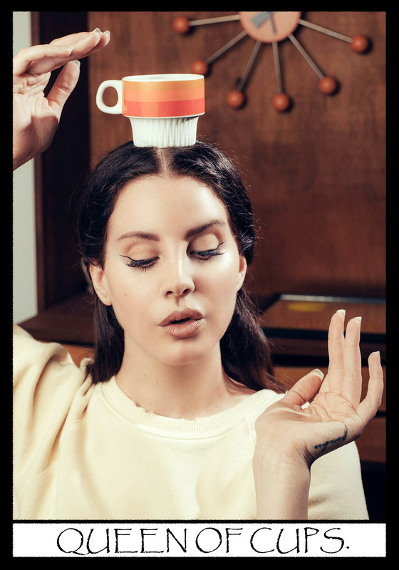 TAROT queen of cups